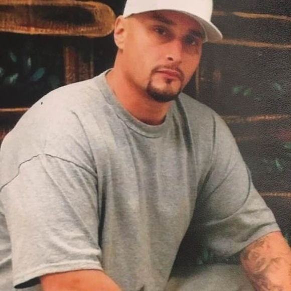 Meet your Posher, Dennis - Picture 1 of 1